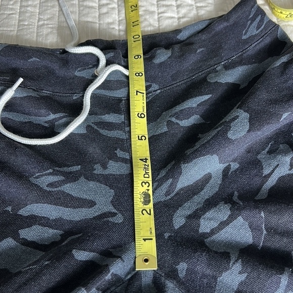 Monrow Camo Print Joggers Size M - Picture 9 of 10